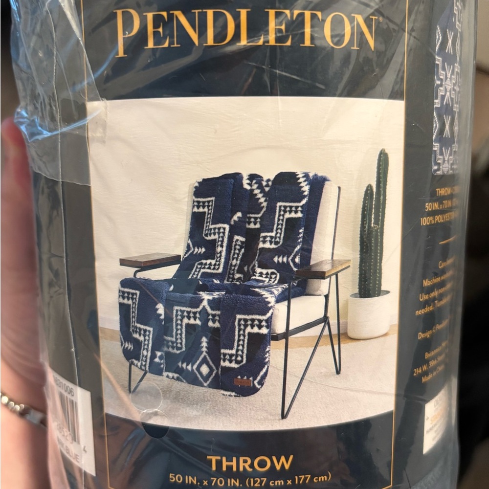 Pendleton Sherpa Fleece Throw - Conejos